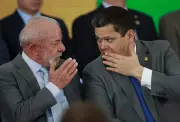 Lula sinaliza a auxiliares que deve receber Alcolumbre e discutir fim da escala 6x1