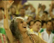 Maria Bethânia: 80 anos celebrados com filmes e séries na TV e streaming