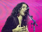Marisa Monte emociona na abertura da última semana da Festa Junina de Votorantim