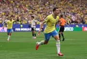 Martinelli e Bruno Guimarães são os melhores; Paquetá é o pior na avaliação da torcida