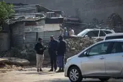 Massacre em assentamento na África do Sul deixa 12 mortos em ataque armado