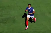 Mbappé supera Pelé e Messi e se torna 3º maior artilheiro da Copa