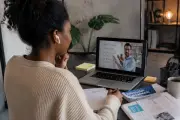 Melos English: Curso de Inglês com 80% OFF para Assinantes O Globo