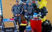 Menino fã da PM recebe visita surpresa de policiais em festa de 5 anos em Rio Preto