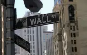 Mercados futuros de NY caem com PCE e negociações EUA-Irã