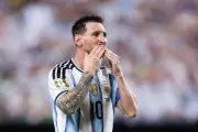 Messi quebra nove marcas com hat-trick contra a Argélia na Copa