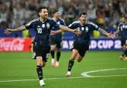 Messi quebra recorde e Argentina fecha fase de grupos com 100%
