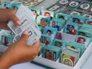 Metrô de SP distribui álbuns e figurinhas da Copa 2026 gratuitamente