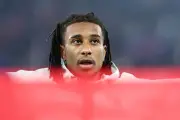 Michael Olise iguala Giroud e Mbappé com hat-trick pela França