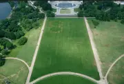 Mistério: desenho '8647' no gramado do National Mall intriga autoridades
