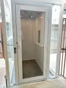 Mobilidade em imóveis: elevadores, plataformas e conforto diário