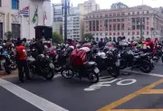 Moraes suspende exigência de seguro para mototáxi em SP