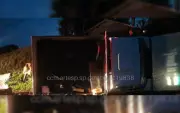 Motorista sofre mal súbito, bate em placa e tomba caminhonete na SP-225
