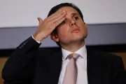 Motta admite viagem em jato de Vorcaro e nega irregularidades