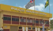 MP investiga servidora que batia ponto e trabalhava em escola privada