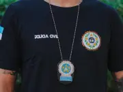 Mulher presa por se passar por funcionária pública e golpear idosos