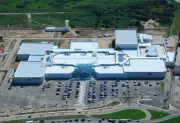 Mulher é vítima de sequestro relâmpago após sair de shopping em Campos