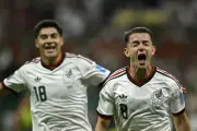 México anfitrião vence 3ª seguida e avança em 1º no mata-mata da Copa