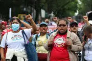 México enfrenta protestos de professores às vésperas da Copa do Mundo de 2026