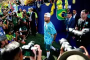 Neymar ausente de treino e faz novos exames na seleção