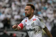 Neymar completa um mês sem jogar após lesão na panturrilha