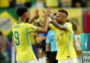 Neymar e Matheus Cunha vão a balada nos EUA em folga da Seleção