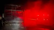 Ônibus São Paulo-Brasília pega fogo na BR-050 em Uberlândia