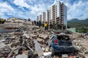 Novo tremor atinge capital da Venezuela cinco dias após terremotos
