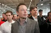 O almoço que mudou o futuro: como Musk apostou em um jovem engenheiro e criou a Tesla