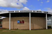 OAB/MS suspende advogados por uso de IA manipulada
