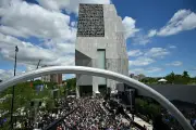 Obama Presidential Center é inaugurado em Chicago com polêmicas