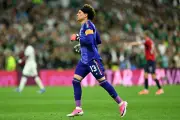Ochoa em 6 Copas, mas não iguala recorde de Messi e CR7