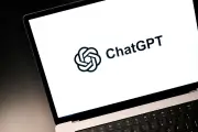 OpenAI quer transformar ChatGPT em superaplicativo com funções de viagem e agenda