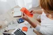 Otimismo financeiro: só 12% dos brasileiros preveem piora