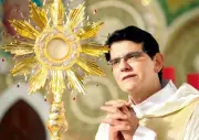 Padre Reginaldo Manzotti é atração do Festival Salvador Canta o Eterno em novembro