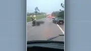Passageira de moto morre atropelada por carreta na SP-340 em Mogi Mirim