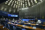 Pautas-bomba no Senado: busca por votos ameaça contas públicas
