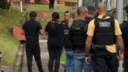 Perícia no local onde menino de 12 anos foi morto por bala perdida na Pavuna