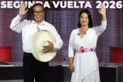 Peru elege 9º presidente em 10 anos: Keiko e Sánchez no 2º turno