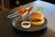 Petiscos e lanches temáticos para torcer pela Seleção