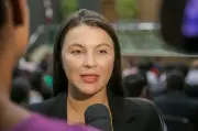 PF apreende R$ 240 mil em espécie na casa da deputada Tayla Peres