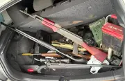 Polícia apreende fuzis e prende suspeito de atirar em motorista de app em Maceió