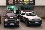 Polícia prende dois suspeitos de quadrilha de roubo de cargas em Santa Isabel