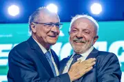 Pré-campanha define vices: Lula repete Alckmin; Flávio busca mulher