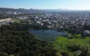 Prefeitura de Montes Claros realiza manutenção na lagoa do Parque Municipal