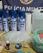 Preso com ecstasy, cocaína e 5 litros de loló em Angra dos Reis
