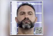 Preso em Gericinó, goleiro Bruno tira nova identidade na Justiça Itinerante