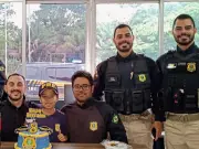 PRF homenageia menino fã da corporação que morreu de câncer no Acre