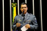 Projeto bolsonarista exige declaração pública de posicionamento partidário