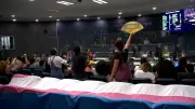 Projeto que restringe banheiros femininos a trans é aprovado em Teresina